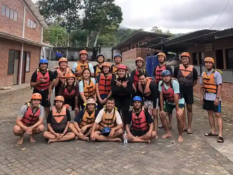 Tim Pemandu Rafting Profesional Batu