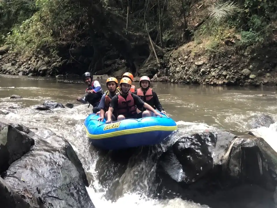 Group Corporate Rafting Gathering PT Maju Jaya